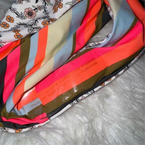 Maaji Women's Reversible Plunge One Piece Swimsuit Sexy Resort Vacation Size M - Picture 4 of 14